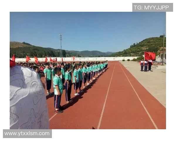 深度探讨李磊的篮球人生与职业生涯的精彩瞬间与成长历程 深度探讨李磊的篮球人生与职业生涯的精彩瞬间与成长历程