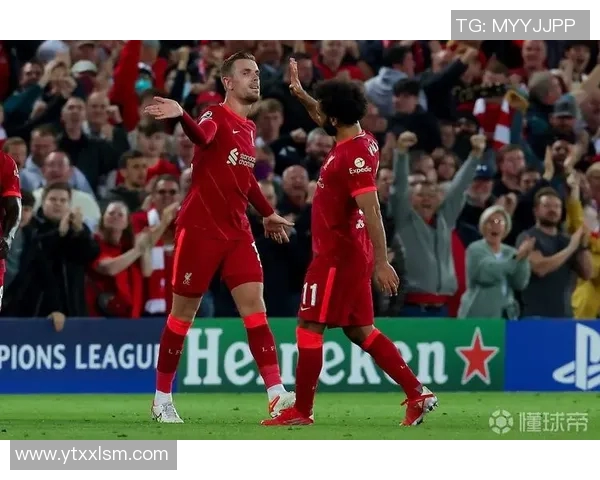 上海羽毛球队攻势革新与欧冠足球的精彩碰撞探讨