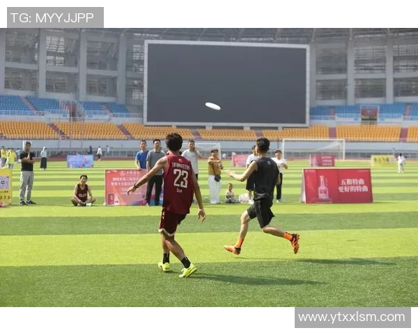 北京飞盘队中路突破战术解析与运动飞盘战术发展探讨