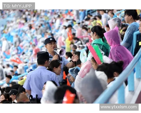 体育实时数据上海足球队技术争议引发热议球迷与专家各抒己见探讨战术与表现