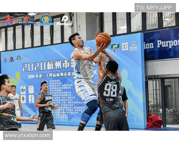 西安篮球队默契配合的秘密与战术分析探讨实时数据